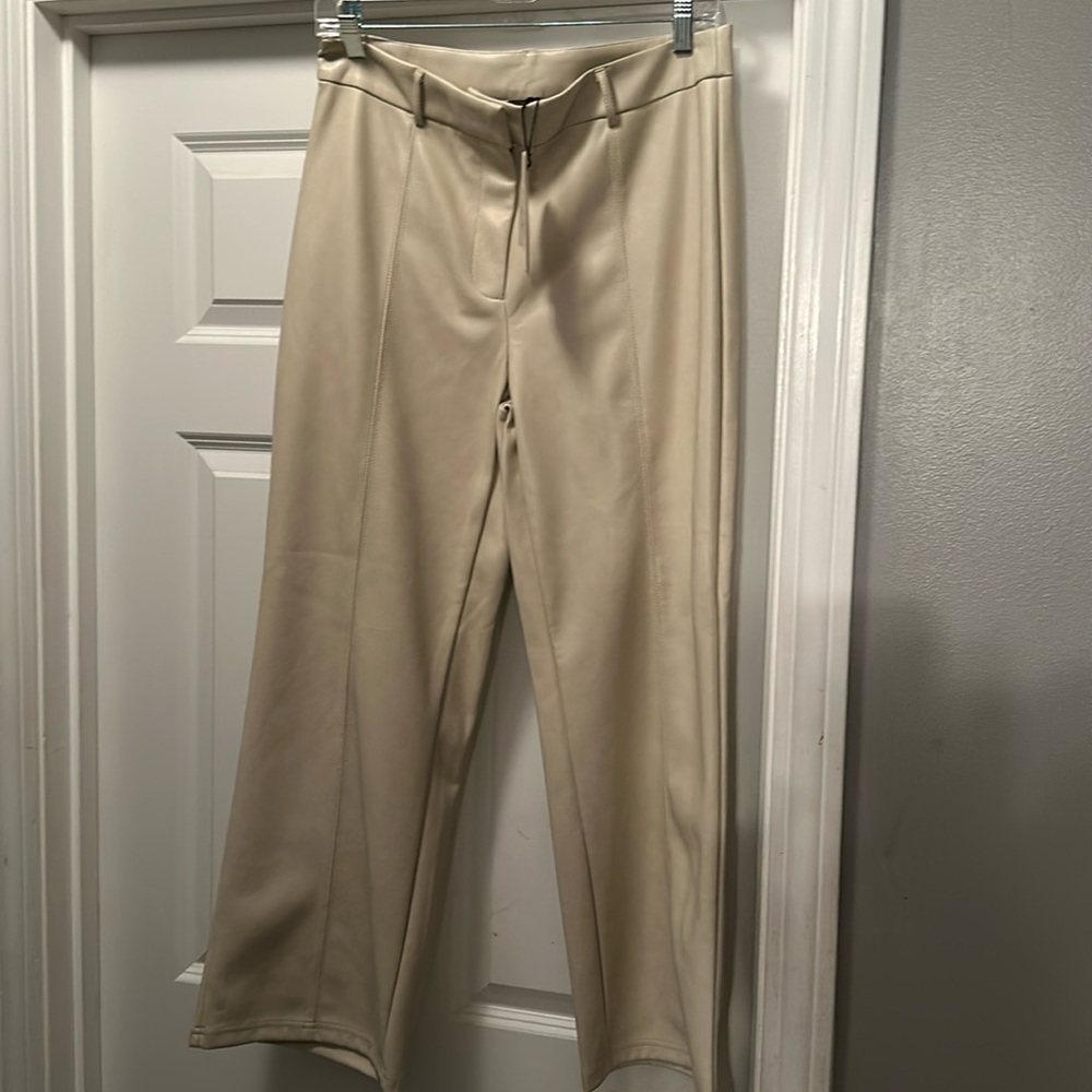 Ladies Large 7 for all mankind vegan faux leather wide leg zip front pants